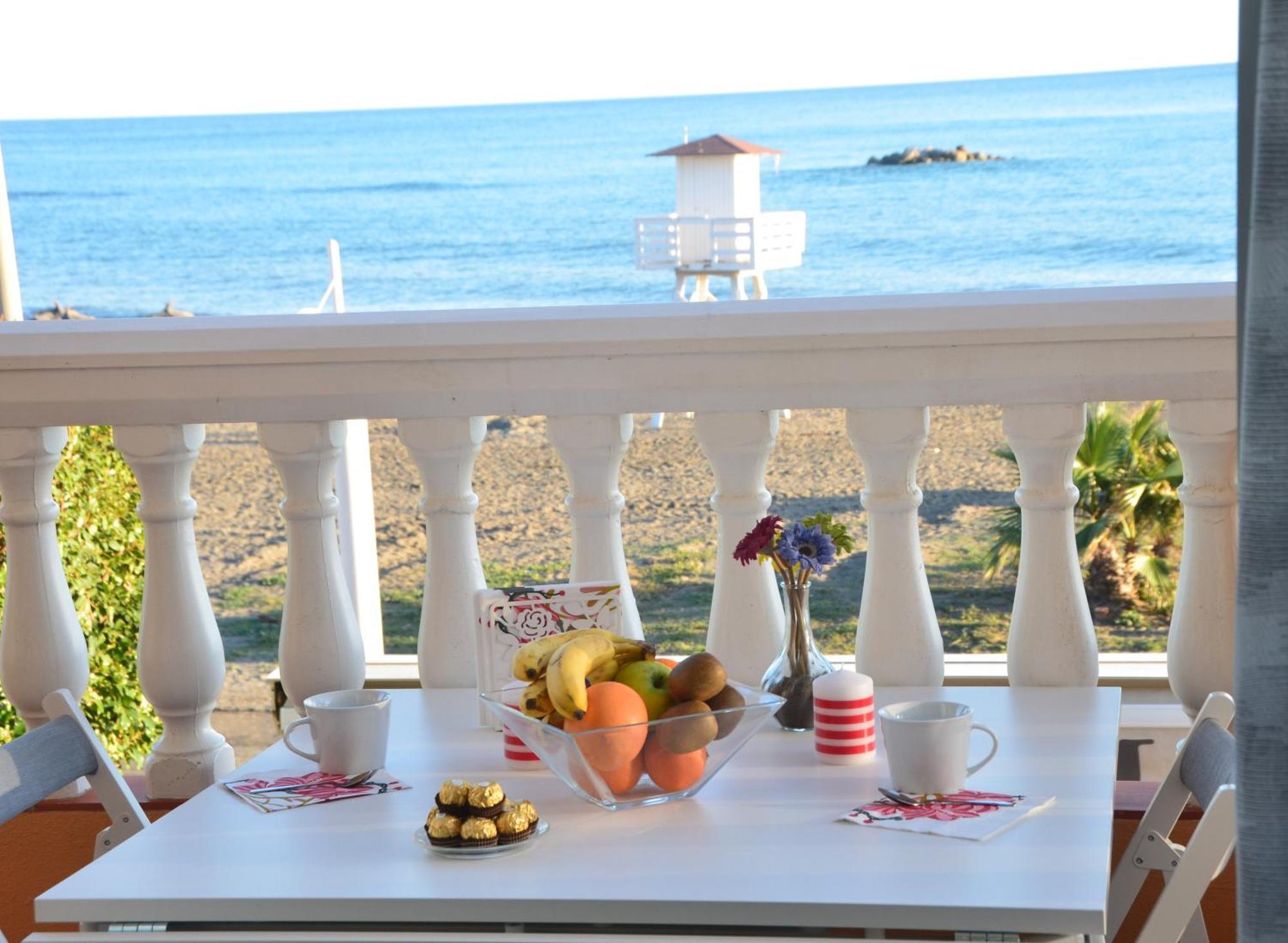 Apartamentos Playacala La Cala Del Moral Εξωτερικό φωτογραφία